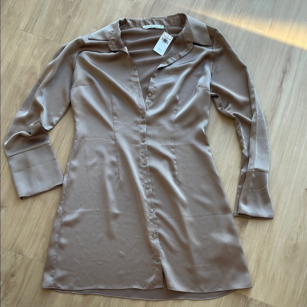 Abercrombie Satin Button-Up Dress Med tall